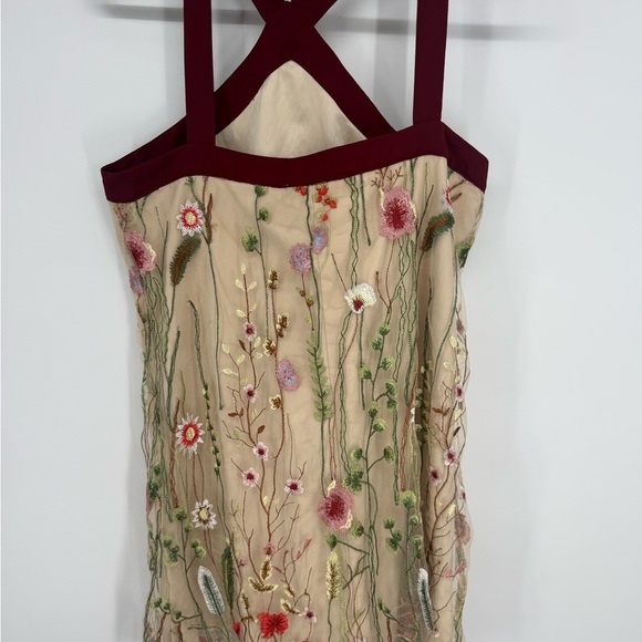 entro Dresses & Skirts - Entro Floral Embroidered Dress size M